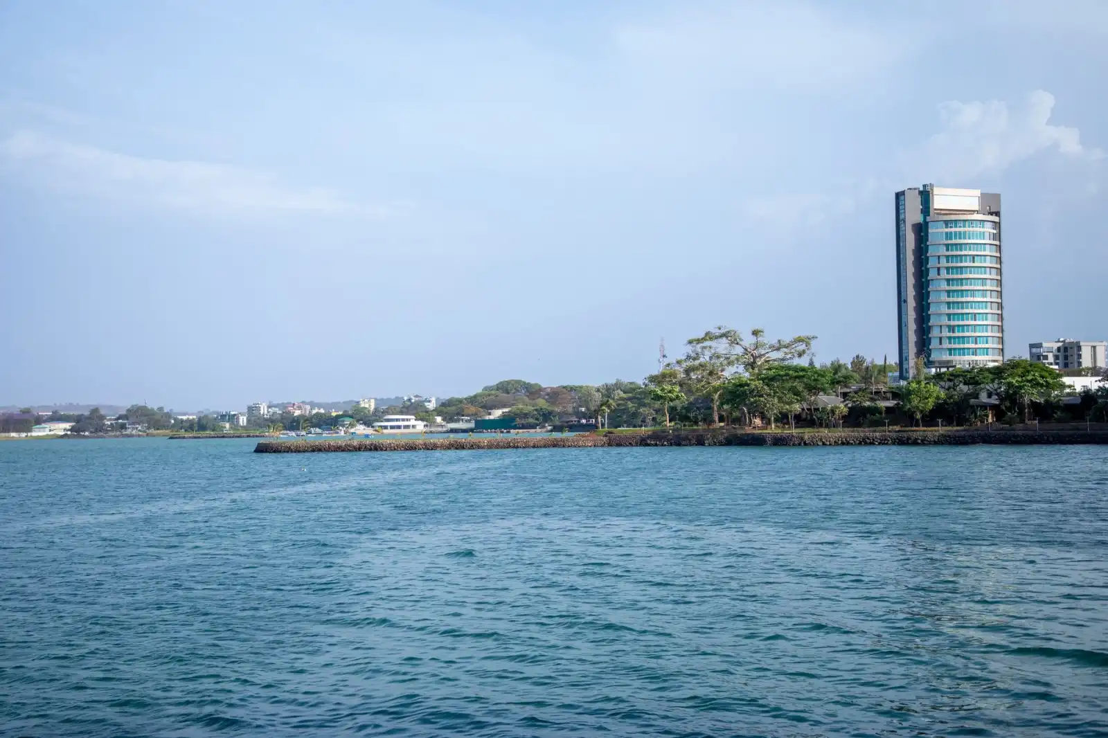 无线麦克风信号干扰问题解析及校园场景应对措施