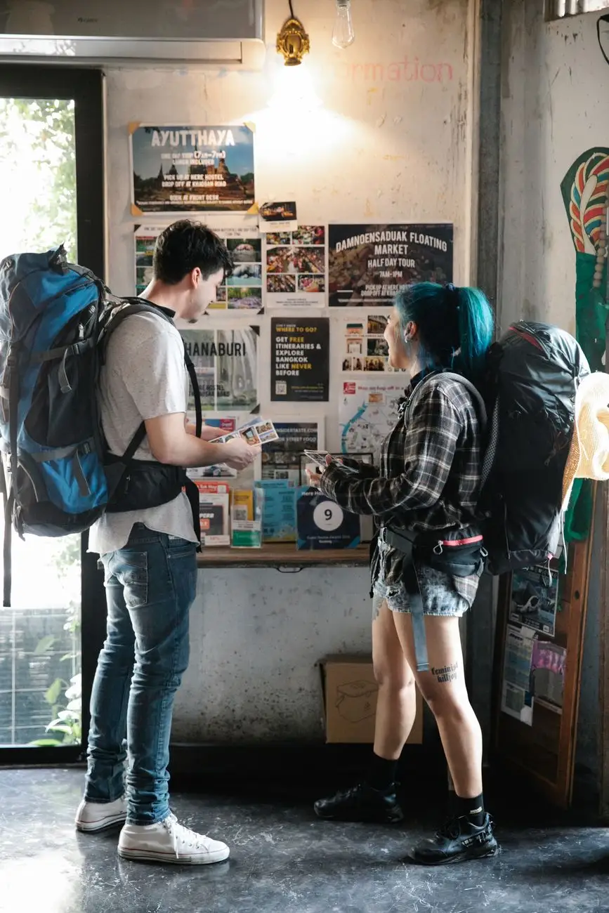 从功放机到音频处理器：校园扩声系统核心设备选型与配置要点