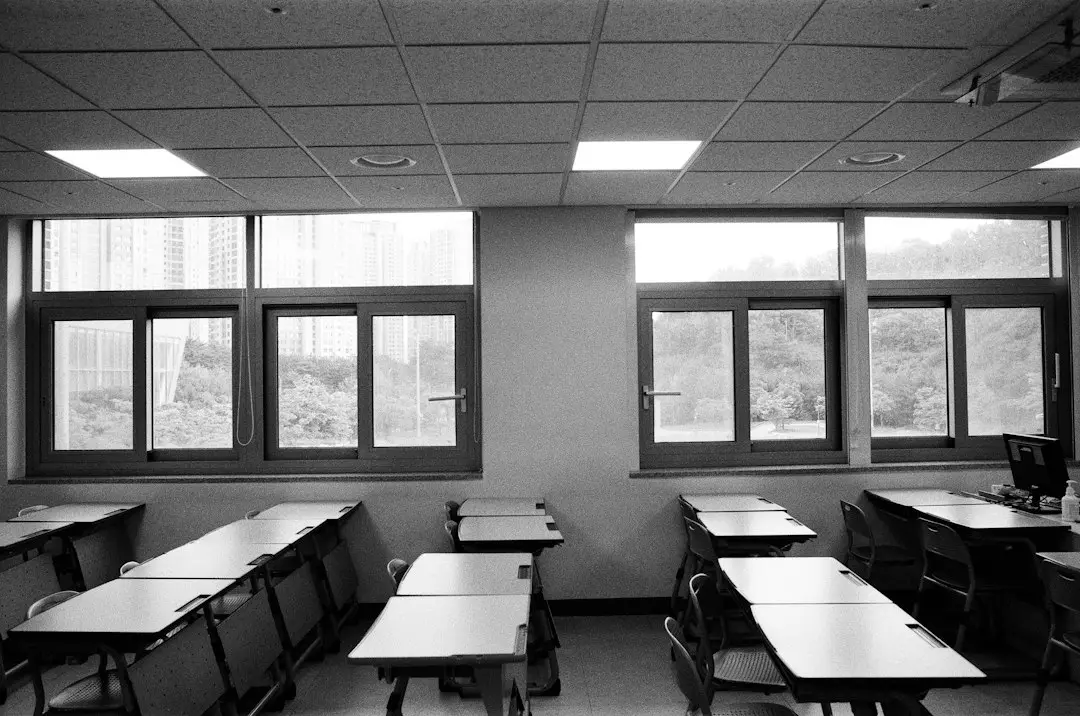 2024年教学调音台与功放机选型对比：教室扩声配置指南
